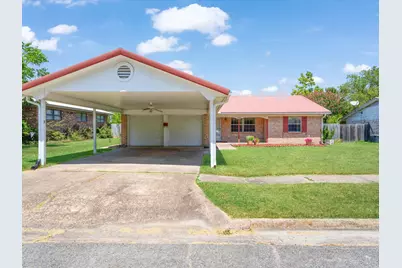 108 W Cunningham Street, Bonham, TX 75418 - Photo 3