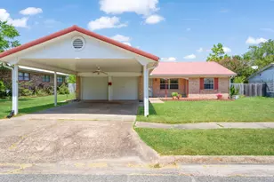 108 W Cunningham St, Bonham, TX 75418 - Photo 3