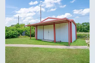 108 W Cunningham Street, Bonham, TX 75418 - Photo 25