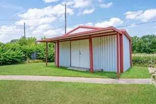 108 W Cunningham St, Bonham, TX 75418 - Photo 25