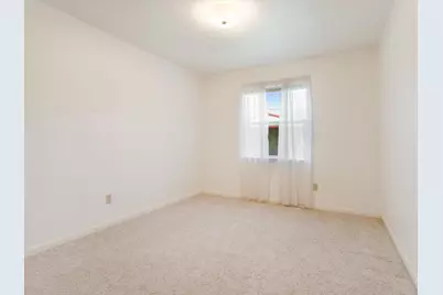 108 W Cunningham Street, Bonham, TX 75418 - Photo 15