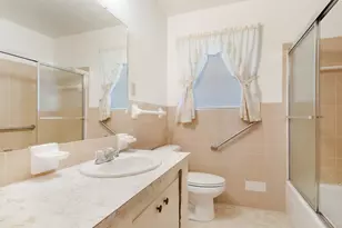 108 W Cunningham St, Bonham, TX 75418 - Photo 17