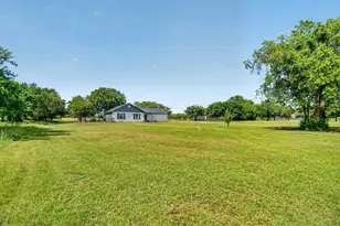 1301 County Rd 705, Joshua, TX 76058 - Photo 37