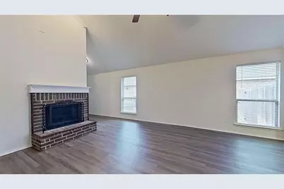109 N Henrietta Street, Ferris, TX 75125 - Photo 7