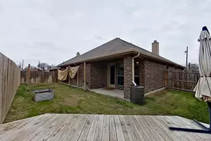 109 N Henrietta St, Ferris, TX 75125 - Photo 25