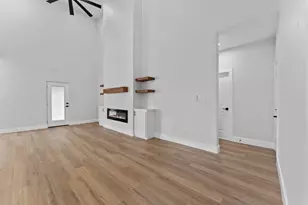 3825 Williamsburg Dr, Garland, TX 75043 - Photo 7
