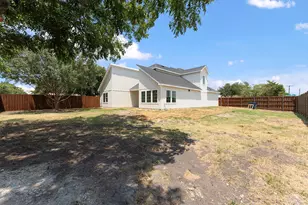 3825 Williamsburg Dr, Garland, TX 75043 - Photo 33