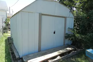 402 S Ave D, Olney, TX 76374 - Photo 19