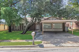 6905 Yorkston St, Watauga, TX 76148 - Photo 3