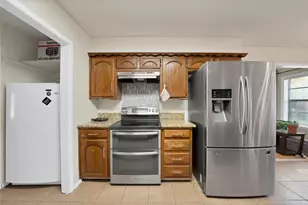 6905 Yorkston St, Watauga, TX 76148 - Photo 9