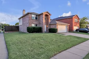 3825 Irish Setter Dr, Fort Worth, TX 76123 - Photo 3