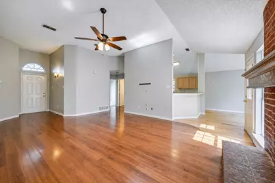 5301 Rio Bravo Drive, Arlington, TX 76017 - Photo 3