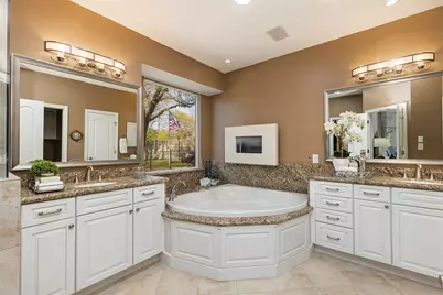 6809 Cedar Ridge Court, Plano, TX 75093 - Photo 9
