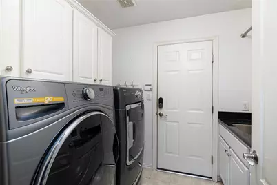 6809 Cedar Ridge Court, Plano, TX 75093 - Photo 13