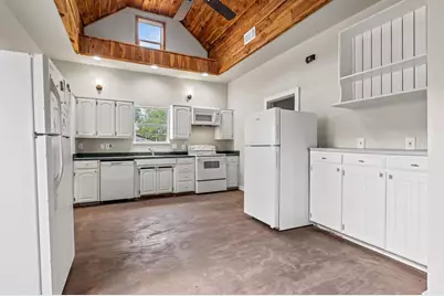 1008 W 10th Street, Bonham, TX 75418 - Photo 11