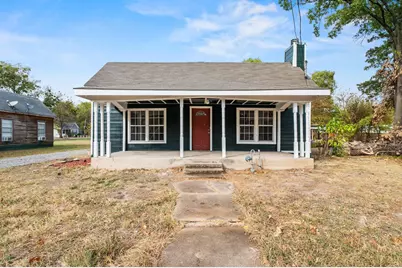 1008 W 10th Street, Bonham, TX 75418 - Photo 1