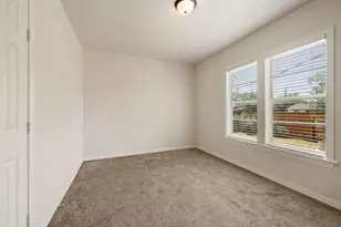 607 N Church St, Pilot Point, TX 76258 - Photo 21