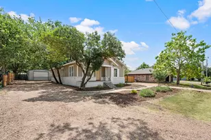 607 N Church St, Pilot Point, TX 76258 - Photo 3
