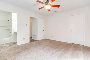 828 Lynne Ln, Burleson, TX 76028 - Photo 7