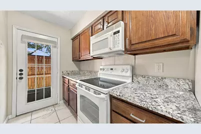 2103 Friendly Drive #3210, Arlington, TX 76011 - Photo 11