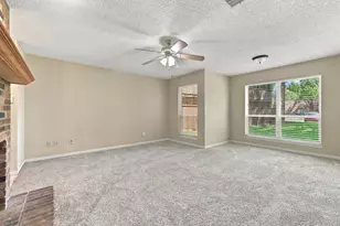 2103 Friendly Dr, Arlington, TX 76011 - Photo 7