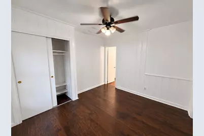 1100 W Waggoman Street, Fort Worth, TX 76110 - Photo 37