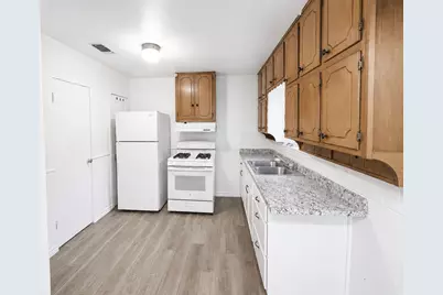 1100 W Waggoman Street, Fort Worth, TX 76110 - Photo 15