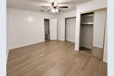 1100 W Waggoman Street, Fort Worth, TX 76110 - Photo 23