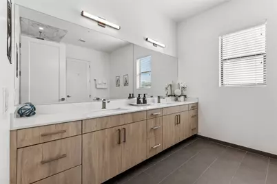 1901 S Harwood Street #301, Dallas, TX 75215 - Photo 13