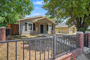 1255 E Davis Ave, Fort Worth, TX 76104 - Photo 1