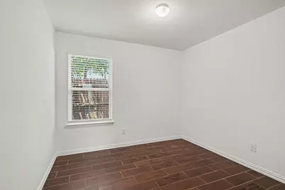 1255 E Davis Avenue, Fort Worth, TX 76104 - Photo 17