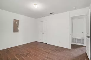 1255 E Davis Ave, Fort Worth, TX 76104 - Photo 19