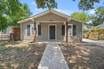 1255 E Davis Avenue, Fort Worth, TX 76104 - Photo 3