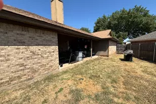 4517 Tall Meadow Ln, Fort Worth, TX 76133 - Photo 13