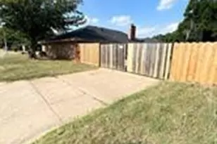 1325 Florentine Dr, Fort Worth, TX 76134 - Photo 17