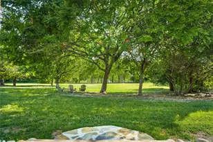 1088 Bub Hill Rd, Whitewright, TX 75491 - Photo 13