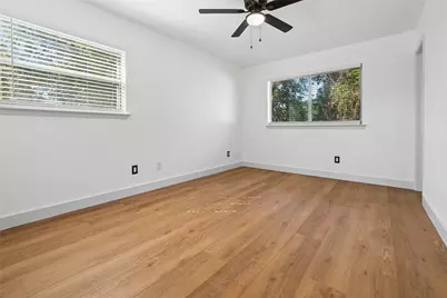2818 Lowell Drive, Irving, TX 75062 - Photo 21