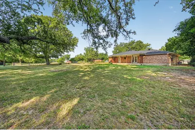 312 E Miller Street, Burleson, TX 76028 - Photo 33