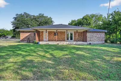 312 E Miller Street, Burleson, TX 76028 - Photo 5