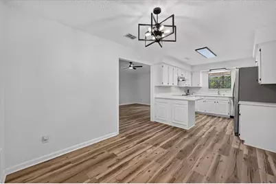 312 E Miller Street, Burleson, TX 76028 - Photo 13