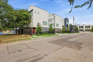 2015 California Dr, Dallas, TX 75204 - Photo 3