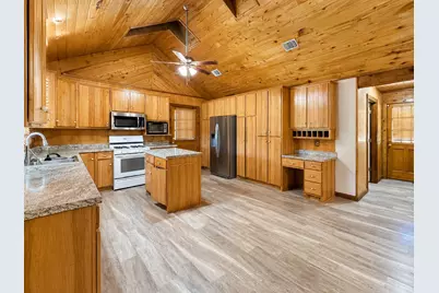 6260 Farm Road 197, Arthur City, TX 75411 - Photo 17