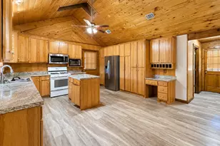 6260 Farm Rd 197, Arthur City, TX 75411 - Photo 17