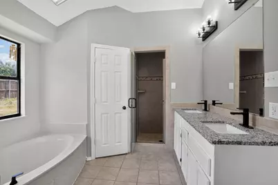 6057 Hillglen Drive, Watauga, TX 76148 - Photo 25