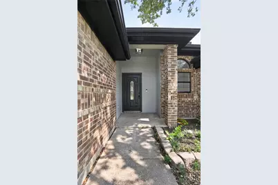 6057 Hillglen Drive, Watauga, TX 76148 - Photo 5