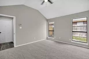 6057 Hillglen Dr, Watauga, TX 76148 - Photo 23