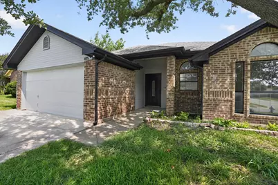 6057 Hillglen Drive, Watauga, TX 76148 - Photo 7