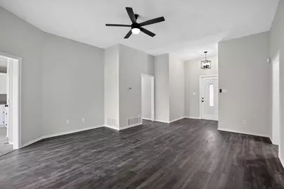6057 Hillglen Drive, Watauga, TX 76148 - Photo 11