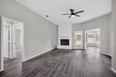 6057 Hillglen Drive, Watauga, TX 76148 - Photo 9