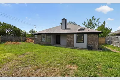 6057 Hillglen Drive, Watauga, TX 76148 - Photo 3